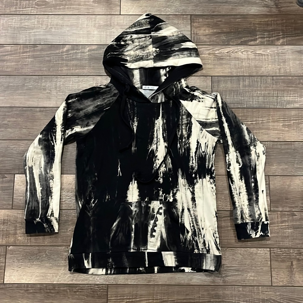 Women’s Michelle Mae black and cream colored hoodie